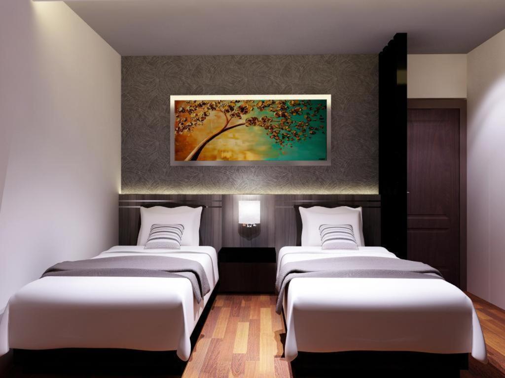 Tanjung Redep Neotel Hotel City Centre מראה חיצוני תמונה