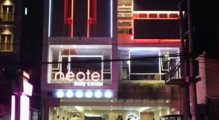Tanjung Redep Neotel Hotel City Centre מראה חיצוני תמונה