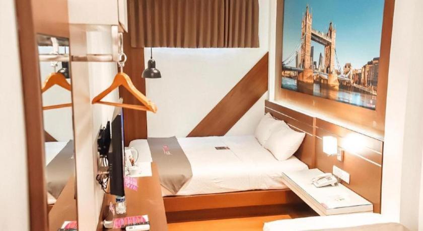 Tanjung Redep Neotel Hotel City Centre מראה חיצוני תמונה